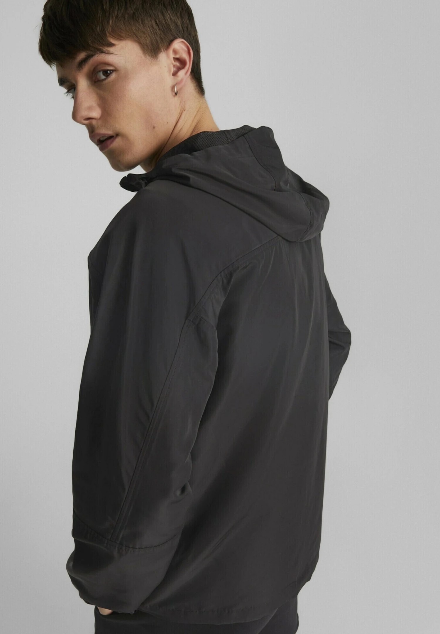 Puma Windjack - Black 4 Puma Windjack - Black - Afbeelding 2