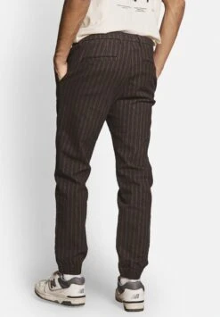 Redefined Rebel Rrromeo- Broek - Black Dobby 10 Redefined Rebel Rrromeo- Broek - Black Dobby -Jack and Jones Verkoopwinkel aa0482afcf394c10af2fc05cb978a9bb