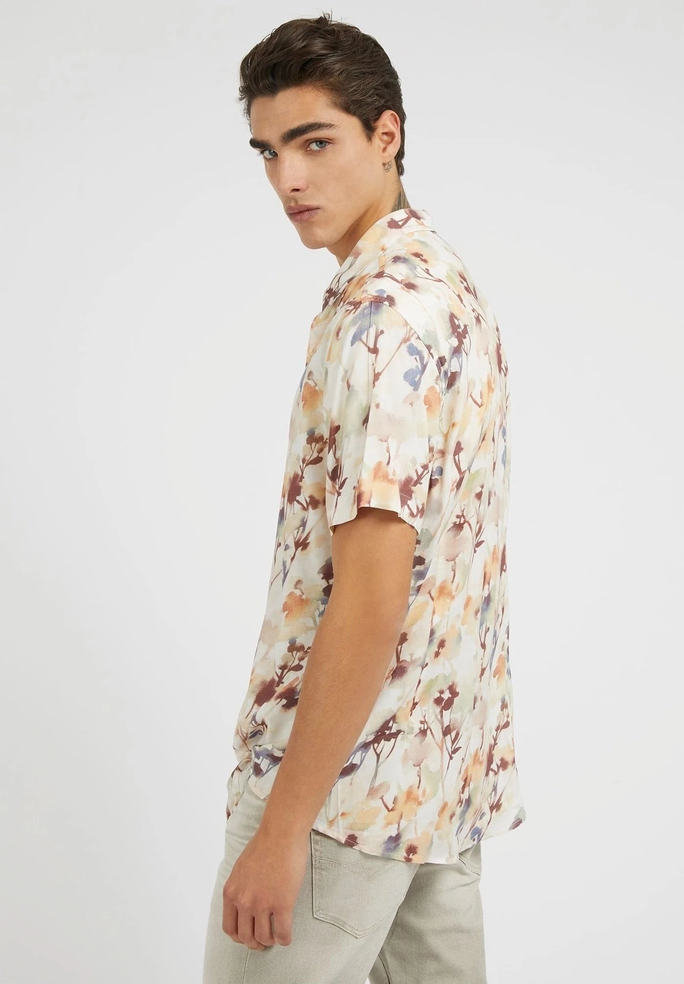 Guess Mit Allover Print - Overhemd - Mehrfarbig Beige 5 Guess Mit Allover Print - Overhemd - Mehrfarbig Beige - Afbeelding 3