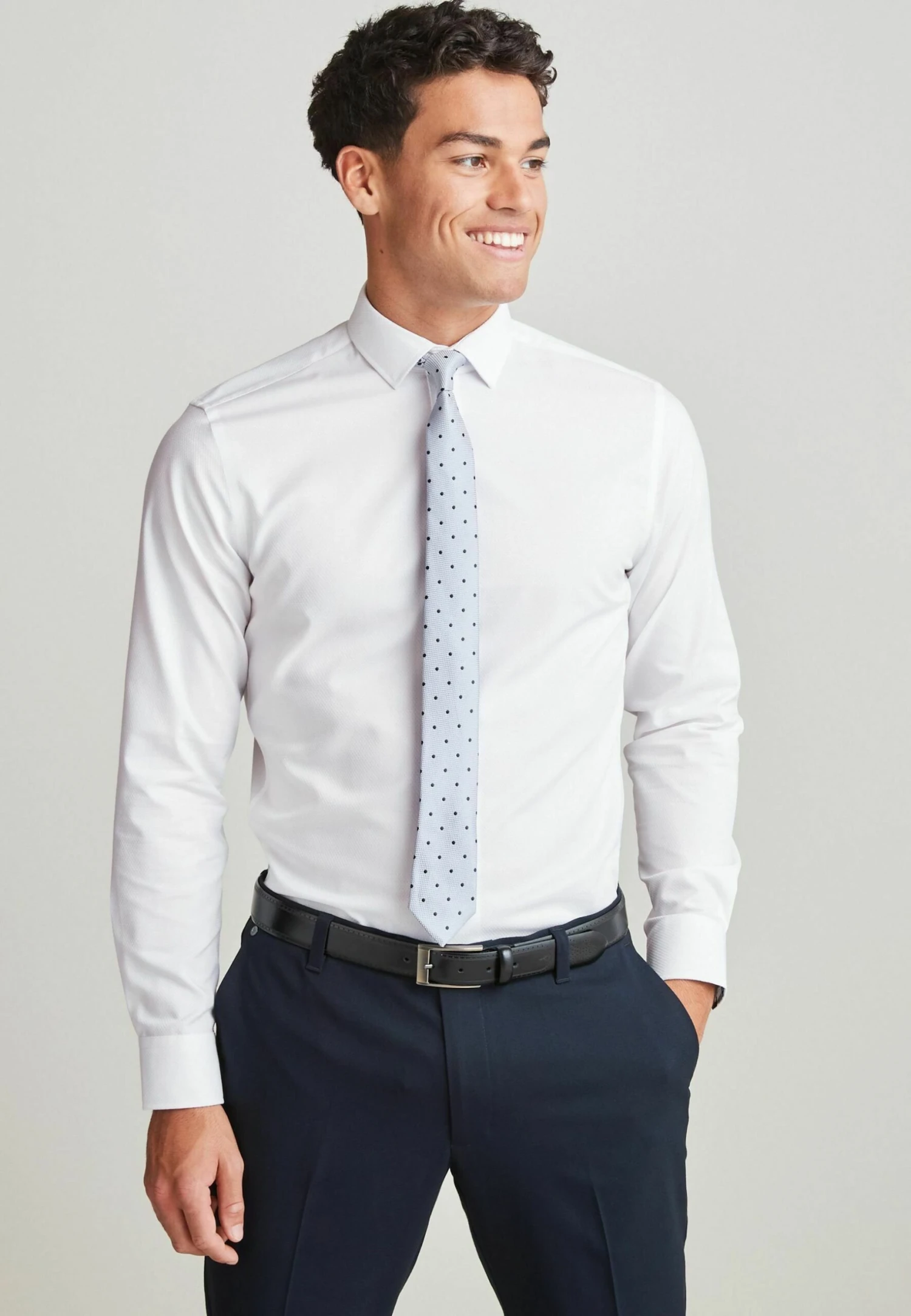 Next Set Pack Single Cuff - Zakelijk Overhemd - White Blue Spot 3 Next Set Pack Single Cuff - Zakelijk Overhemd - White Blue Spot