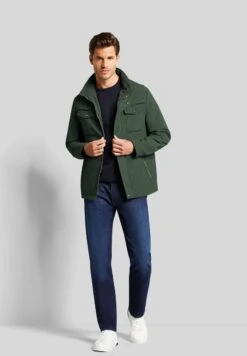 Bugatti Water-Repellent - Outdoorjas - Moos -Jack and Jones Verkoopwinkel ae4f360b78564791ae21d4284f5f2b71