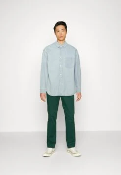 Marc O'Polo DENIM Overshirt Longsleeve Collar Patch Pocket - Halflange Jas - Fresh Bleached Cobalt Blue -Jack and Jones Verkoopwinkel aeb3468e724e4663be4514efde778d93