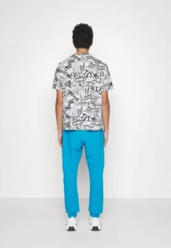 JUST CAVALLI Trainingsbroek - Hawaiian Surf -Jack and Jones Verkoopwinkel aeb38ec749314cdbba8ff059616d003e