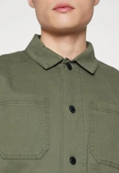 Lindbergh Superflex Overshirt - Jas - Army -Jack and Jones Verkoopwinkel af2f42530e9940f3b9d758756466d8e1