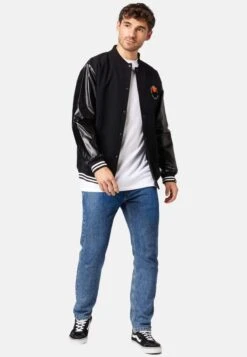Ellesse Notre- Bomberjacks - Black -Jack and Jones Verkoopwinkel b0de18bc06034631925a3141b527f290