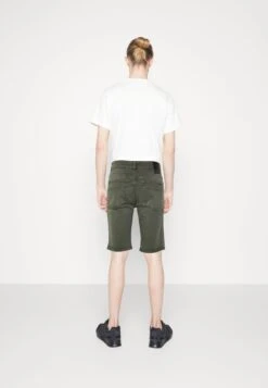 Cars Jeans Jeansshort - Army -Jack and Jones Verkoopwinkel b1ad4ff716aa48208b80ec064a2eace6