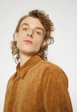 Jacket - Lichte Jas - Brown 14 Jacket - Lichte Jas - Brown -Jack and Jones Verkoopwinkel b3ee6ec8530048aa81bf21c348d458e1