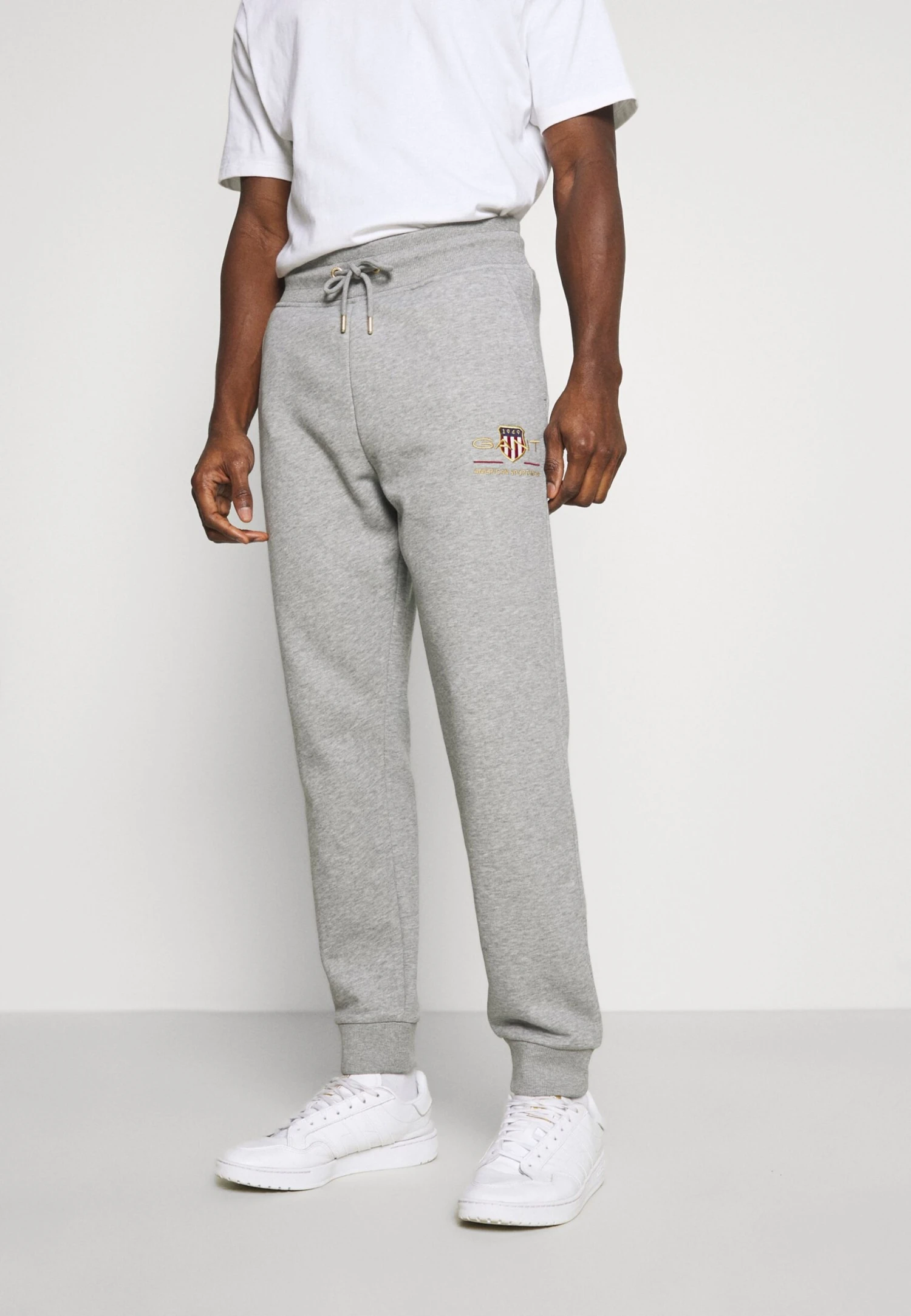 Gant Archive Shield- Trainingsbroek - Grey Melange 3 Gant Archive Shield- Trainingsbroek - Grey Melange