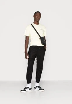 Denim Project Jogger - Trainingsbroek -Black -Jack and Jones Verkoopwinkel b7b52c4c3628418eada4cb68ecf39e87