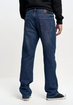 BIG STAR Brandon - Relaxed Fit Jeans - Marine 10 BIG STAR Brandon - Relaxed Fit Jeans - Marine -Jack and Jones Verkoopwinkel bab3de9659ca43688a3865a767a16120