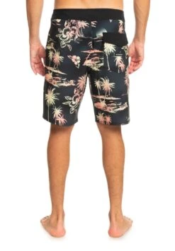 Quiksilver Surf - Zwemshorts - Black 7 Quiksilver Surf - Zwemshorts - Black -Jack and Jones Verkoopwinkel bdc22cfc0e564994bce1d20dfc1a8ffe