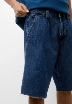 PULL & BEAR Wide-Leg With Darts - Bermuda- Jeansshort - Dark-Blue Denim -Jack and Jones Verkoopwinkel c16d75d72e9b449e893a7a311c268a11