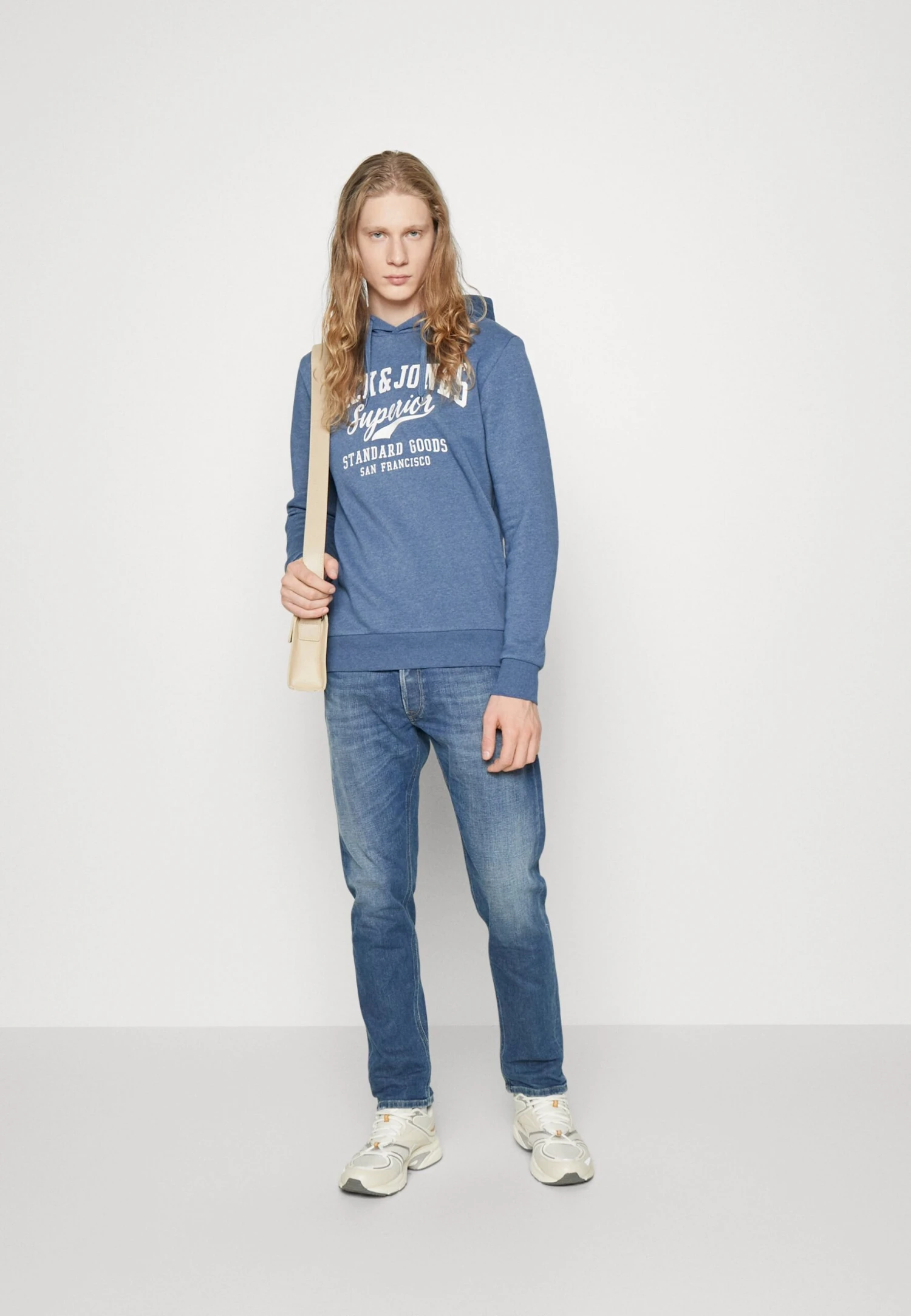 Replay Willbi - Jeans Tapered Fit - Medium Blue 4 Replay Willbi - Jeans Tapered Fit - Medium Blue - Afbeelding 2