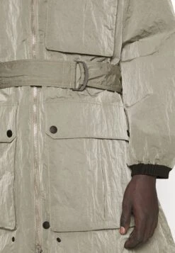 Emporio Armani Parka - Greige -Jack and Jones Verkoopwinkel c556d19f99f9422b99bf29fef15bcb6c