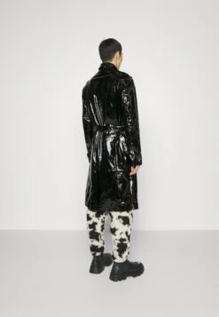 Zach - Mantel - Black Patent -Jack and Jones Verkoopwinkel c776411b95544d198aedf99a5c4bea88