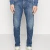 Replay Willbi - Jeans Tapered Fit - Medium Blue 1 Replay Willbi - Jeans Tapered Fit - Medium Blue -Jack and Jones Verkoopwinkel c7986423194d4b4399e3e40d0f82bc4d