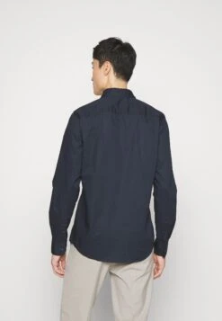 Scotch & Soda Essential Solid- Zakelijk Overhemd - Night 10 Scotch & Soda Essential Solid- Zakelijk Overhemd - Night -Jack and Jones Verkoopwinkel c83482d7deb14f3185954acfdc9e639e