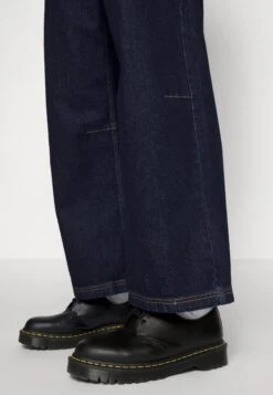 Jaded London Colossus Baggy - Relaxed Fit Jeans - Raw Denim 15 Jaded London Colossus Baggy - Relaxed Fit Jeans - Raw Denim -Jack and Jones Verkoopwinkel cc18f37766854f27bea3a3951bc864d5