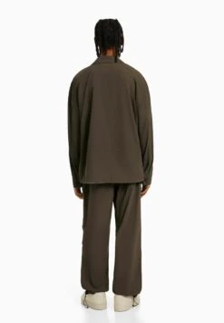 BERSHKA Long Sleeve Technical -Parachute- Overhemd - Brown -Jack and Jones Verkoopwinkel cd282c9a1379465198d5a732b9558dc9