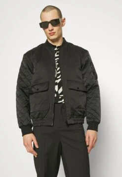 THE KOOPLES Blouson - Bomberjacks - Black 13 THE KOOPLES Blouson - Bomberjacks - Black -Jack and Jones Verkoopwinkel cfc4aee12e3f4386a863243c92765ff7