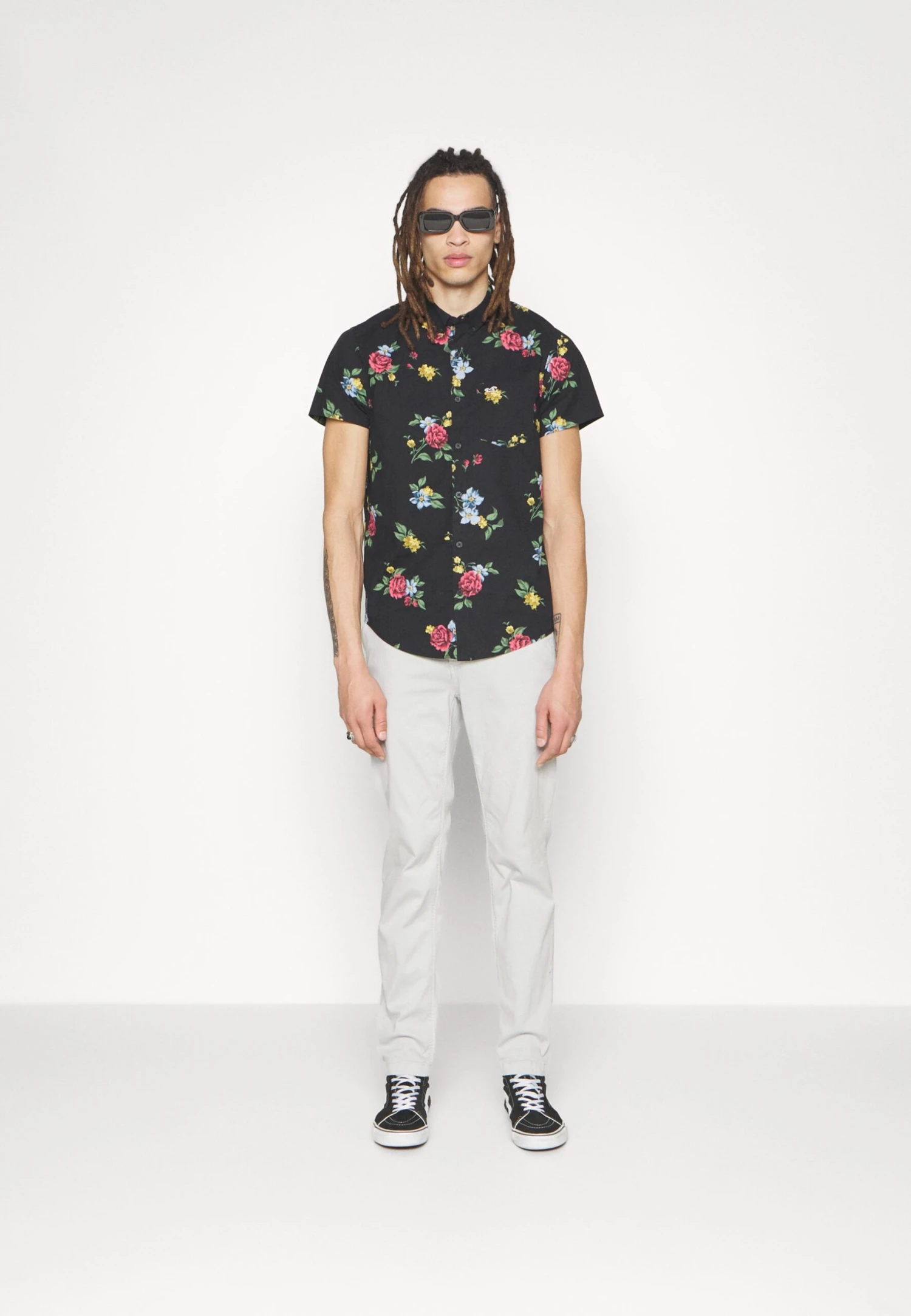 Hollister Co. Overhemd - Black Floral 4 Hollister Co. Overhemd - Black Floral - Afbeelding 2