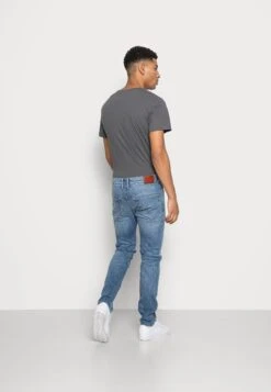 Pepe Jeans Hatch - Slim Fit Jeans - Denim -Jack and Jones Verkoopwinkel d1b5eef37a1c4a8e983a342e4db8bcf1