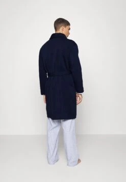 Lyle & Scott Matthew - Badjas - Peacoat 10 Lyle & Scott Matthew - Badjas - Peacoat -Jack and Jones Verkoopwinkel d285618924bc4e889f9bd01af912edfb