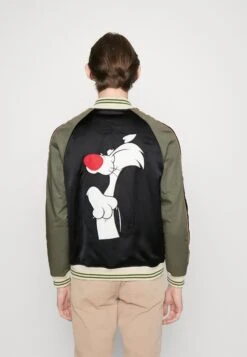 Iceberg Giubbotto Tessuto - Bomberjacks - Black/Khaki 11 Iceberg Giubbotto Tessuto - Bomberjacks - Black/Khaki -Jack and Jones Verkoopwinkel d5a895ab41664dc7b428152662f2df2d