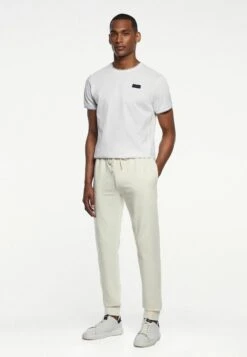 Hackett London Essential Jogger - Trainingsbroek - Ecru White -Jack and Jones Verkoopwinkel d5aea2a2de094f1f9a70ba921306129d