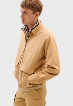 Thinking Mu Dragonfly - Lichte Jas - Beige 12 Thinking Mu Dragonfly - Lichte Jas - Beige -Jack and Jones Verkoopwinkel d6a595bd6c21438c8b54ddfb0b8e8038