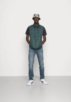 ESPRIT Recthins Vest - Bodywarmer - Teal Blue -Jack and Jones Verkoopwinkel d6bf6ea6914b4887abbae7c22aaee45e