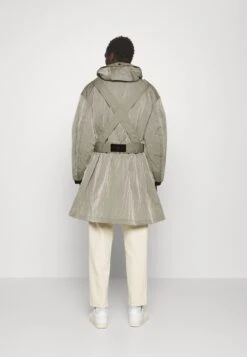 Emporio Armani Parka - Greige -Jack and Jones Verkoopwinkel d7303efdf9f747fdaffd461d9c65ca76