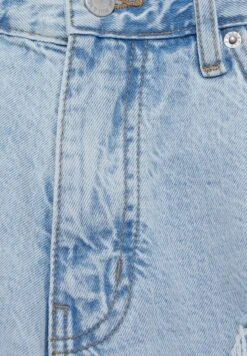 PULL & BEAR Bermuda With Ripped Legs - Jeansshort - Light Blue Denim -Jack and Jones Verkoopwinkel d820c124cee34dafa016ee350ec68769