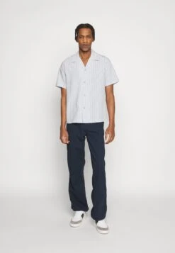 Sandro Straight Leg Jeans - Marine Foncé -Jack and Jones Verkoopwinkel d8e6779e13494d13a1f6eb9be7dc945e