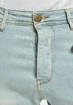 DEF Antoine Antifit - Straight Leg Jeans - Light Blue 13 DEF Antoine Antifit - Straight Leg Jeans - Light Blue -Jack and Jones Verkoopwinkel d91f34cf94f14180960ecfb7a8d56972