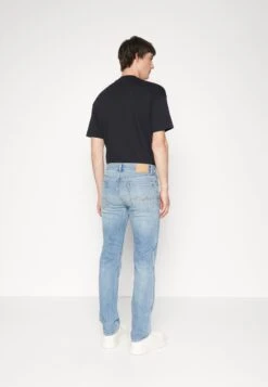 7 For All Mankind Slimmy Wander - Slim Fit Jeans - Light Blue 9 7 For All Mankind Slimmy Wander - Slim Fit Jeans - Light Blue -Jack and Jones Verkoopwinkel db4966a08b8e458195738141b65b2cd4