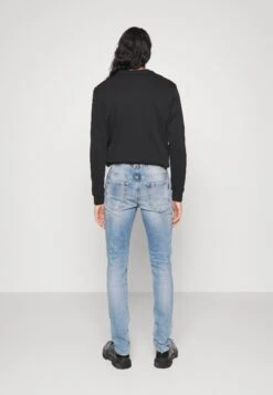 Antony Morato Gilmour Power Stretch - Jeans Skinny Fit - Blu Denim 9 Antony Morato Gilmour Power Stretch - Jeans Skinny Fit - Blu Denim -Jack and Jones Verkoopwinkel dc00fb73483d4628afaa96138ca9c4d2