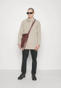 NN07 Kim - Halflange Jas - Sand Khaki -Jack and Jones Verkoopwinkel dcc461b6f7f3489ca72bb1f5d895d5ce