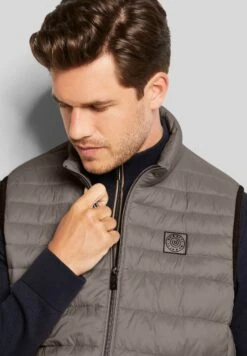 Bugatti Airseries - Bodywarmer - Beige -Jack and Jones Verkoopwinkel de705afda07c43d7be4bf62a01482c50