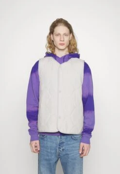 Nike Sportswear Vest - Bodywarmer - Light Iron Ore/White 11 Nike Sportswear Vest - Bodywarmer - Light Iron Ore/White -Jack and Jones Verkoopwinkel e12a25b1ab6940b9b345d6b72f2e2adc