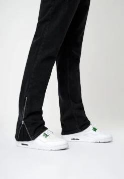 Zipped- Relaxed Fit Jeans - Black Washed -Jack and Jones Verkoopwinkel e19fdae210e140a7be905bd4ebe6b9b1