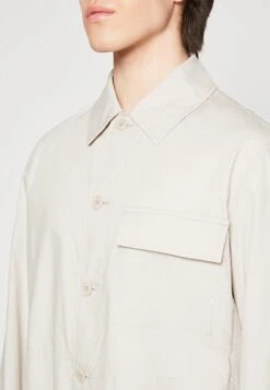 ARKET Lichte Jas - Dark Beige -Jack and Jones Verkoopwinkel e1f3c99f4aad4f66952553d99ca2ff04