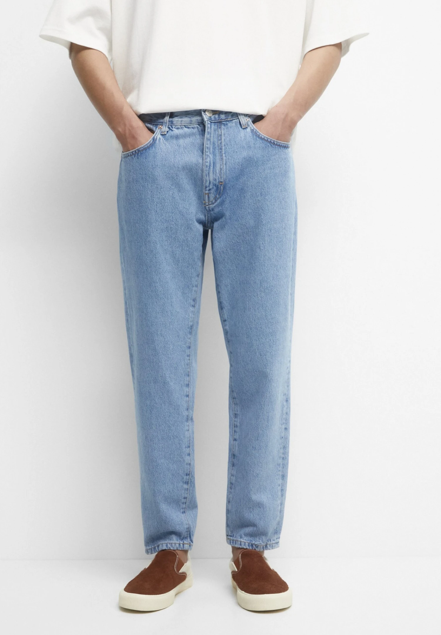 PULL & BEAR Coloured Standard - Slim Fit Jeans - Stone Blue Denim 3 PULL & BEAR Coloured Standard - Slim Fit Jeans - Stone Blue Denim