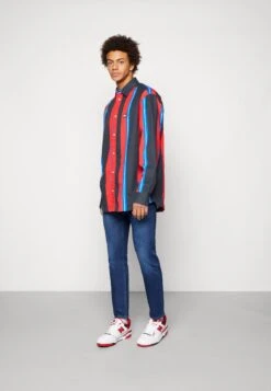 Lee Luke - Slim Fit Jeans - Worn Kansas -Jack and Jones Verkoopwinkel e57168cf698940678872cc2c9d7840d9