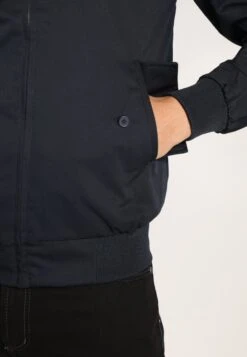 Harrington - Bomberjacks - Marine -Jack and Jones Verkoopwinkel e58082b61a174eb995baecfa3afcd236