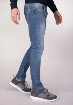 Gabbiano 823522 Prato - Slim Fit Jeans - Bleach 11 Gabbiano 823522 Prato - Slim Fit Jeans - Bleach -Jack and Jones Verkoopwinkel e5a2032834134c59bc021a6c5cb048ab