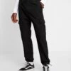 URBAN CLASSICS Ripstop Cargo Pants - Cargobroek - Black 1 URBAN CLASSICS Ripstop Cargo Pants - Cargobroek - Black -Jack and Jones Verkoopwinkel e5eb328c44ad4ed5b25014dec31b66b1
