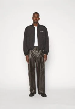 Emporio Armani Pantaloni - Leren Broek - Marrone -Jack and Jones Verkoopwinkel e60551b551d947eeb092acbe29543ab3