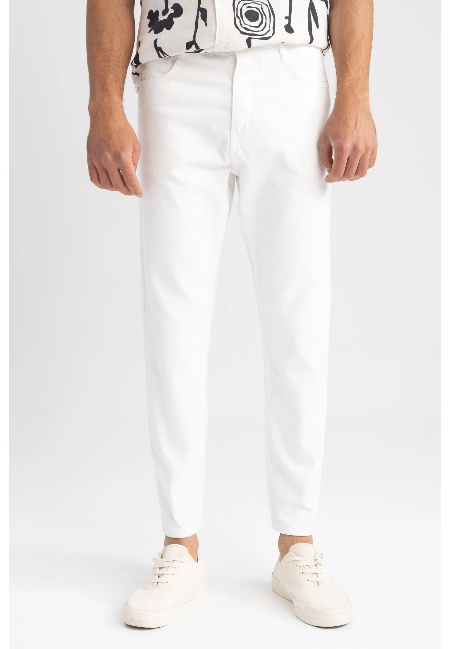 DeFacto Straight Leg Jeans - White 3 DeFacto Straight Leg Jeans - White