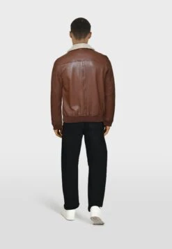 Oakwood Trader Removable Collar - Leren Jas - Chestnut -Jack and Jones Verkoopwinkel e69e0499f8cc4b46b55b83eb8bdb7a94